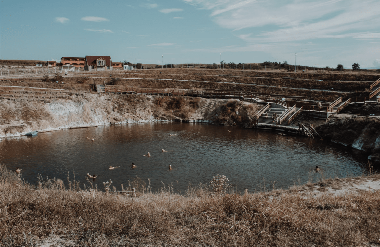 Romania’s Hidden Lakes Around Ocna Sibiului: A Wellness Guide